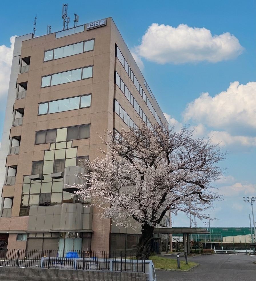 本社ビル外観